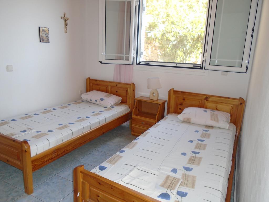 Giota & Antonia Apartments Koroni  Room photo